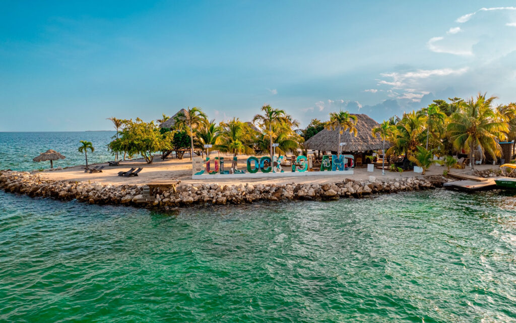 reggie bullock island belize