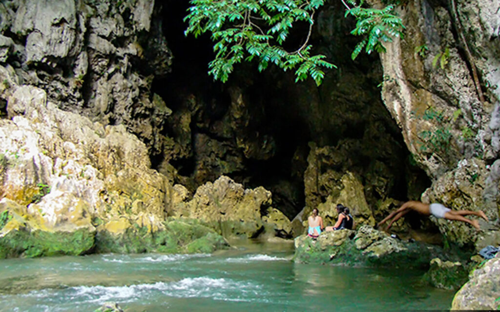 mountain destination belize