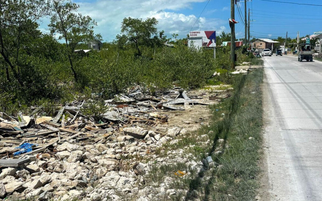 Tourism Season Approaches as North Ambergris Residents Demand Action on Trash 1 tourism season trash north ambergris caye